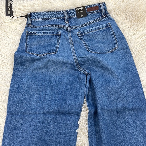 New blanknyc the Baxter ribcage straight leg no shadow medium wash jeans - Picture 7 of 8